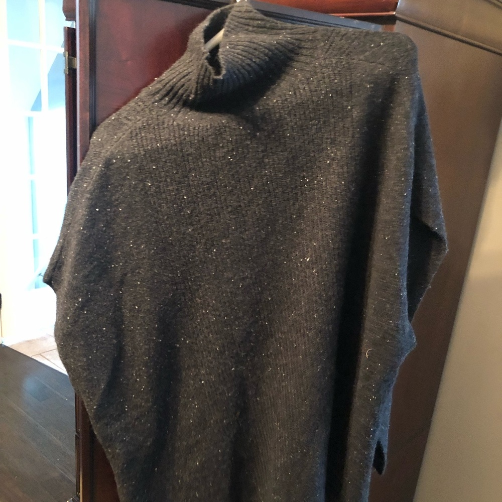 RW&Co Mock neck Tunic